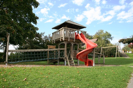 Foto Spielplatz Schönegg