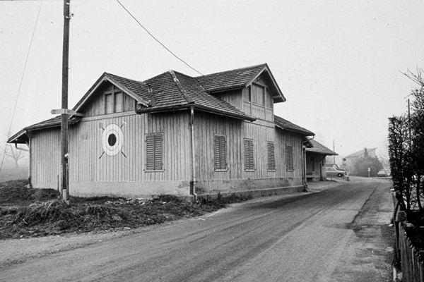 Im Schützenhaus Steinacher in der Au wurde von 1894 bis 1969 geschossen. Das Gebäude wurde 1981 abgebrochen.