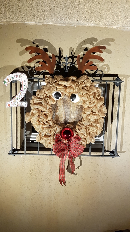Adventsfenster Aeschquartier Nummer 2