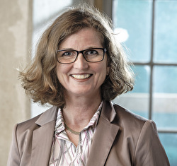 Ariane Gregor