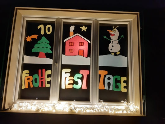 Adventsfenster Aeschquartier Nummer 10