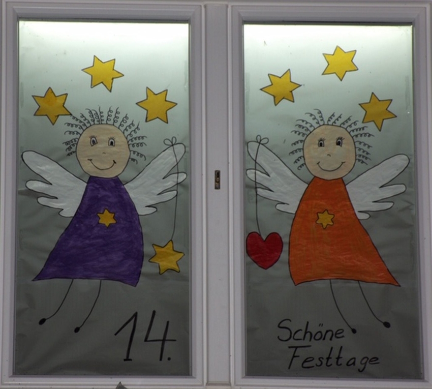 Adventsfenster Aeschquartier Nummer 14