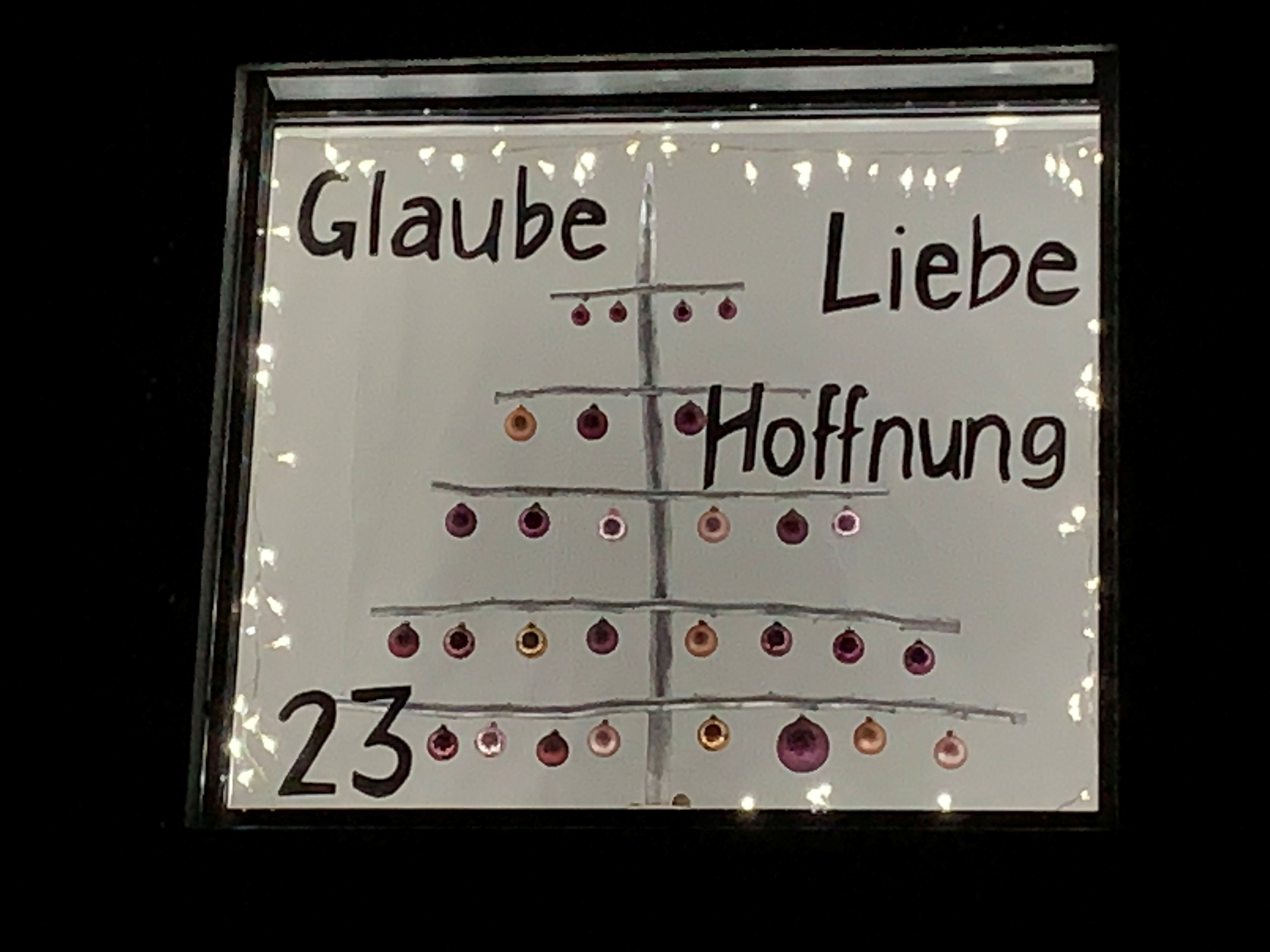 Adventsfenster Aeschquartier Nummer 23