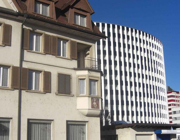 Das Hotel/Restaurant "Heerbruggerhof" neben der neu erstellten Elipse im Heerbrugger Zentrum