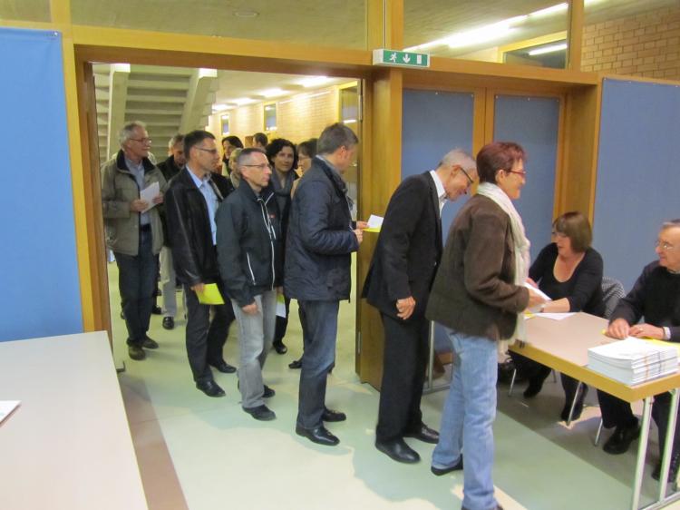 Schlangestehen vor dem Eingang