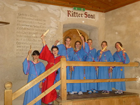 Burgdamen wie im Mittelalter