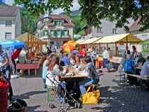 Wochenmarktstimmung auf dem Lindenplatz