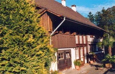 Beim "Kafichäschtli" (Badenerstrasse 12) sind die 3 Hausteile für komfortables Wohnen ausgebaut. 