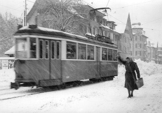Die ersten modernen Leichtmetall-Grossraumwagen mit Pedalsteuerung fuhren ab 1942 nach Schlieren.