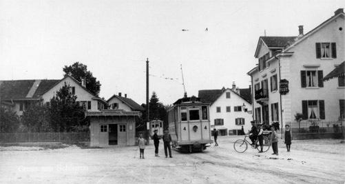 Die Haltestelle der LSB vor der "Linde", wo die Strecke nach Weiningen abzweigte.