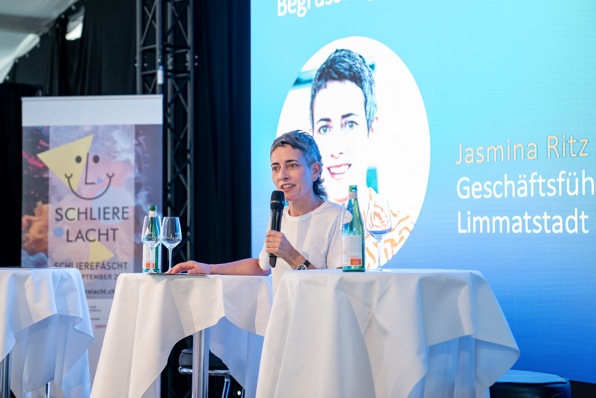 Jasmina Ritz, Geschäftsführerin der Limmatstadt AG, eröffnet den Women's Day.