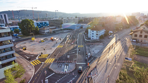 Die neue Badenerstrasse mit dem Geissweidplatz.