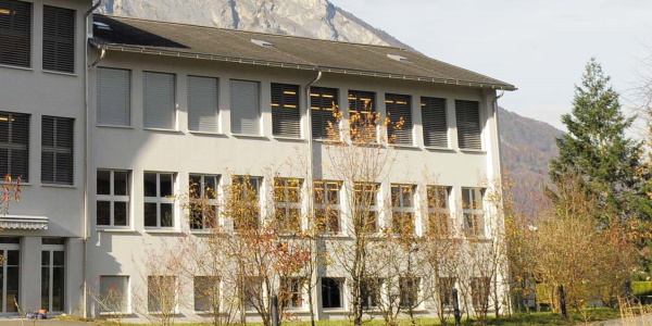 KG Schulhaus Bovel