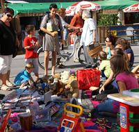 Der jährlich stattfindende Flohmarkt der Marbacher Jugend ist nur einer von vielen zahlreichen in der Gemeinde gepflegten Bräuchen.