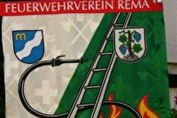 Fahne des Feuerwehrvereins Rebstein-Marbach