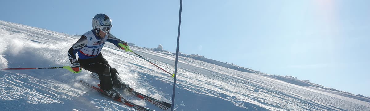 Slalom-Training auf Axalp mit dem Ski Alpin Kader Haslital Brienz.