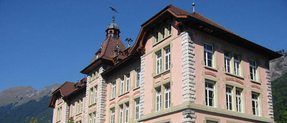 Schulhaus Brienz Dorf
