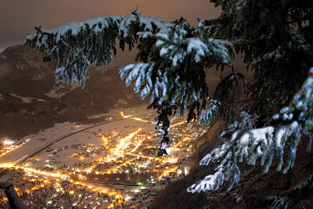 Gemeinde Meiringen bei Nacht