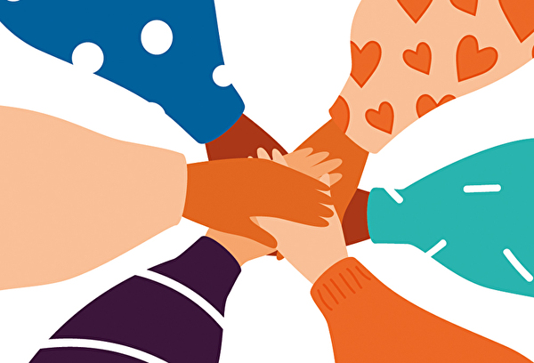 mains qui s'enlacent