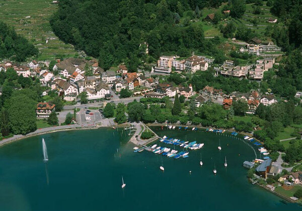 Hafen und Walensee