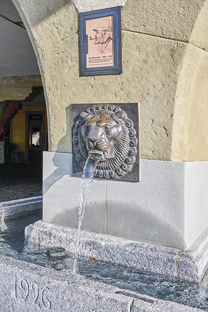 Fischbrunnen Detail nach der Sanierung