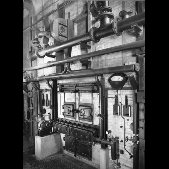 Gas wurde durch die Entgasung von Steinkohle gewonnen. In den Kammern des Ofens wurde die Kohle unter Luftabschluss auf rund 1200° C erhitzt, bis das Rohgas entwich.