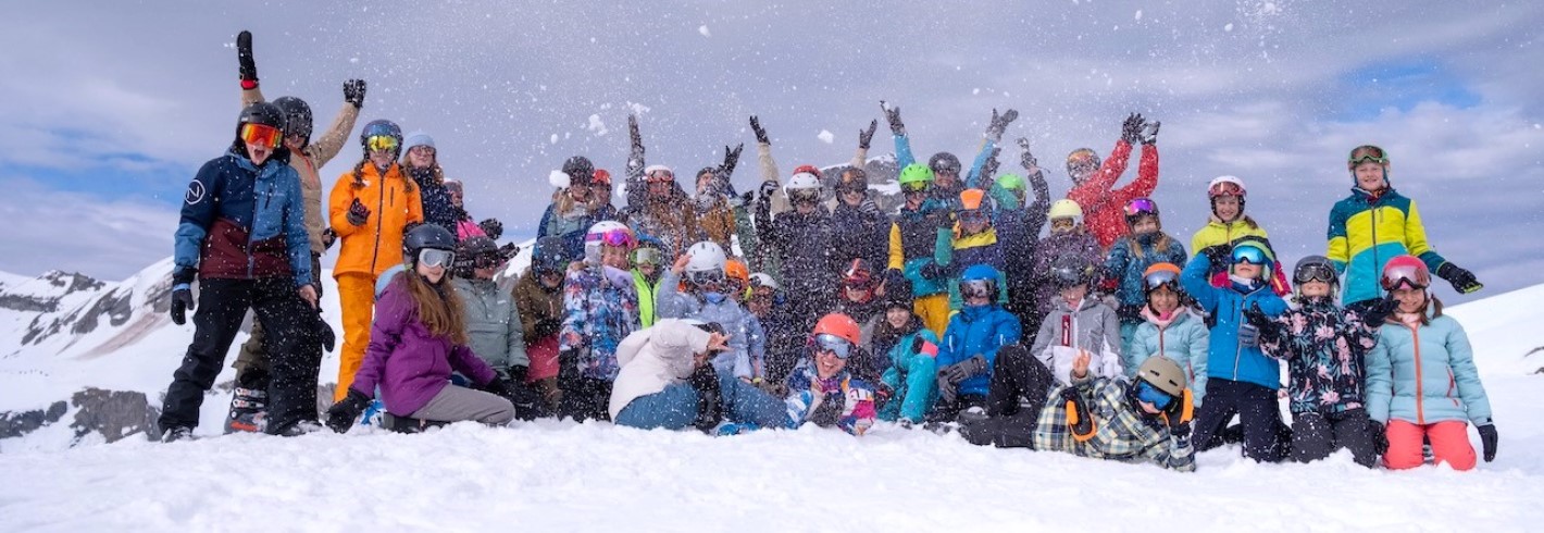 Gruppenbild Schneesportlager Melchsee-Frutt