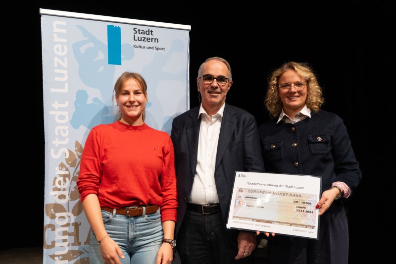 Von Links nach Rechts: Salome Ulrich, Beat Züsli, Lisa Lötscher; Seeclub Luzern 