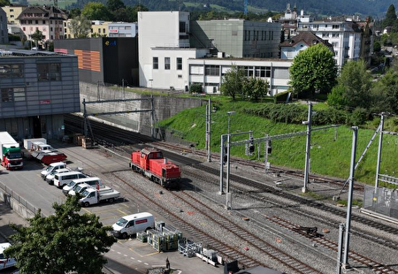 Bildausschnitt des Gleisfeldes, welches von der Freigleisbrücke überspannt werden soll. 