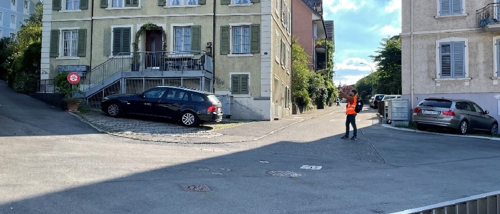Überarbeitetes Projekt zur Sanierung der Helgengüetlistrasse und Dialog zur Verkehrssicherheit beim Schulhaus Staffeln 