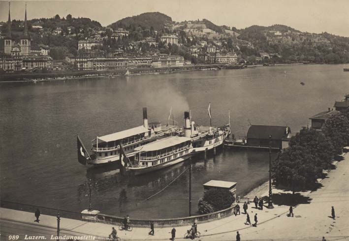 Rechts: Dampfschiff «Helvetia»