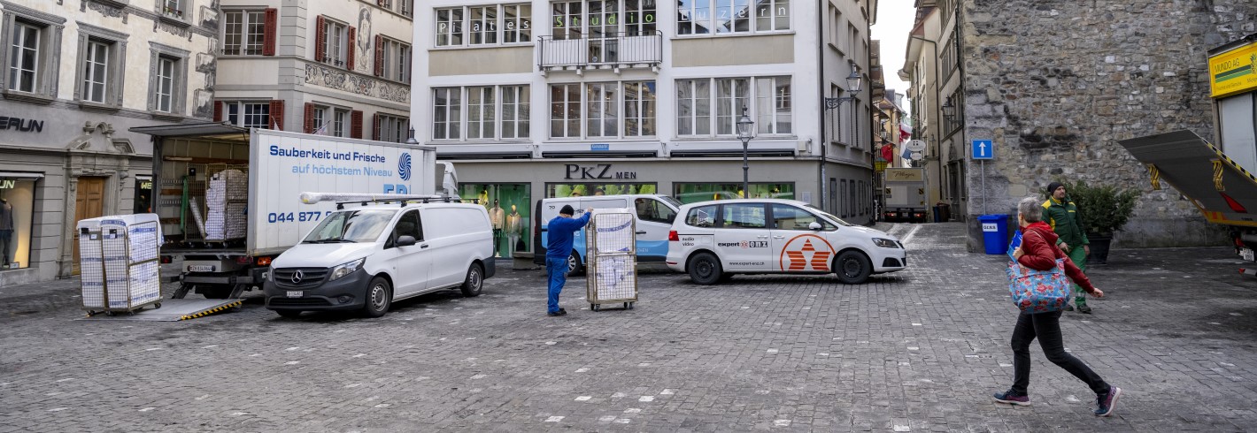 Citylogistik, Wirtschaftsverkehr am Kornmarkt Luzern