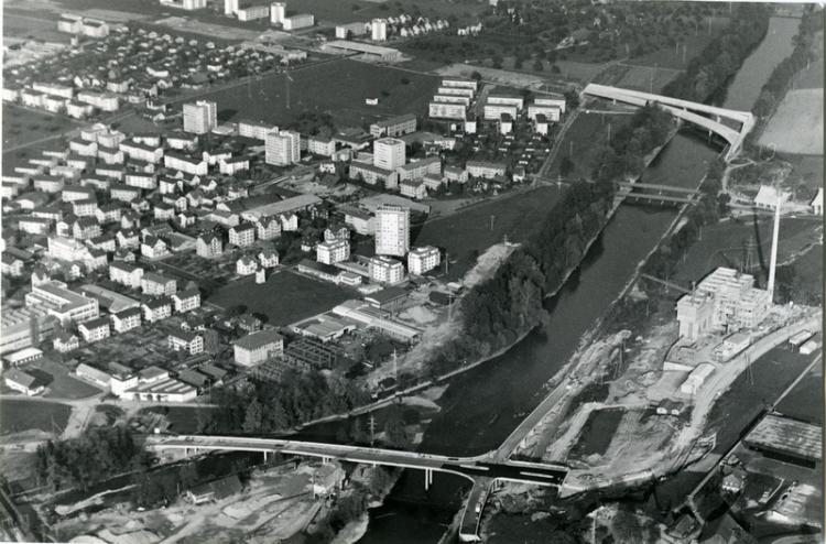 Ende 1967 wurde mit dem Bau der KVA Ibach begonnen, 1971 konnte sie eröffnet werden. 