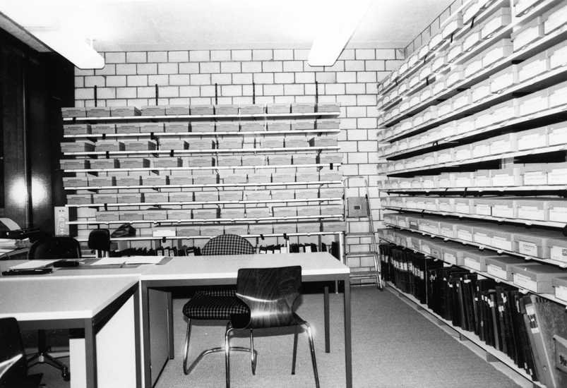 1980 wurde im Schulhaus Ruopigen neu ein Archivraum eingerichtet.