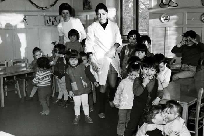 In der «Casa d'Italia» an der Obergrundstrasse 92 waren zeitweise das italienische Konsulat, die Bibliothek und bis Ende 2016 auch das Asilo Italiano (Kindertagesstätte) untergebracht.