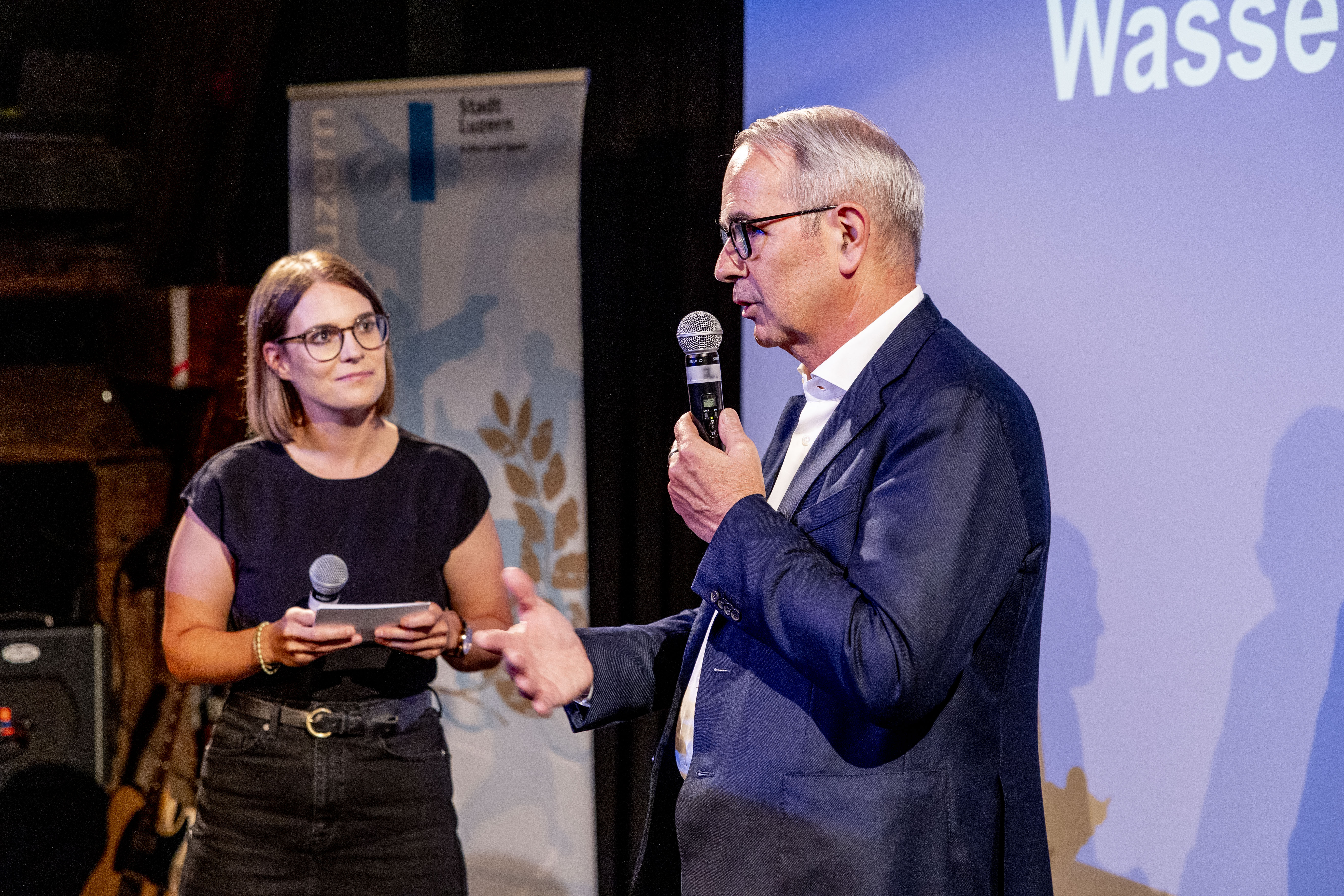 Beat Züsli im Gespräch mit Manuela Kaufmann