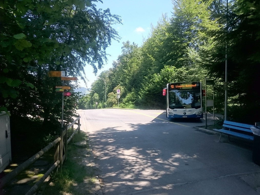 Busendhaltestelle Obergütsch