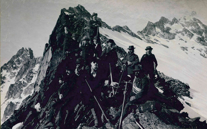 In Begleitung eines Bergführers begaben sich die Vereinsmitglieder auf waghalsige Touren.