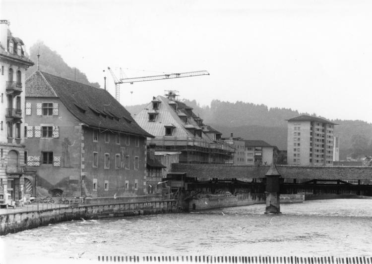 Das Naturhistorische Museum wurde im rekonstruierten, zirka 300 Meter östlich verschobenen Waisenhaus errichtet.