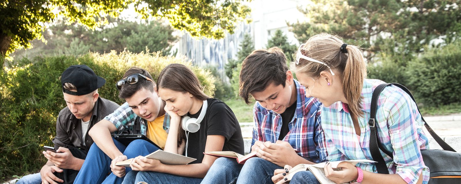 Jugend- und Familienberatung Contact öffnet Online-Terminbuchung auch für Eltern und Bezugspersonen 