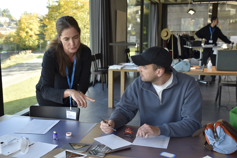 Auch das Schreiben mit der vergleichsweise modernen Stahlfeder erfordert Übung. Umso eindrücklicher sind die alten Abschriften, die im Stadtarchiv aufbewahrt werden.
