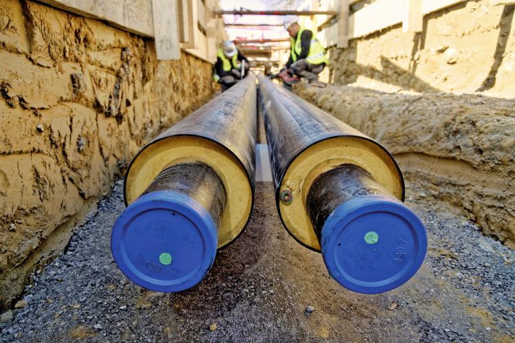 Das Fernwärmenetz Emmen Luzern wird ab 2018 mit Abwärme der KVA Renergia sowie der Swiss Steel AG versorgt.