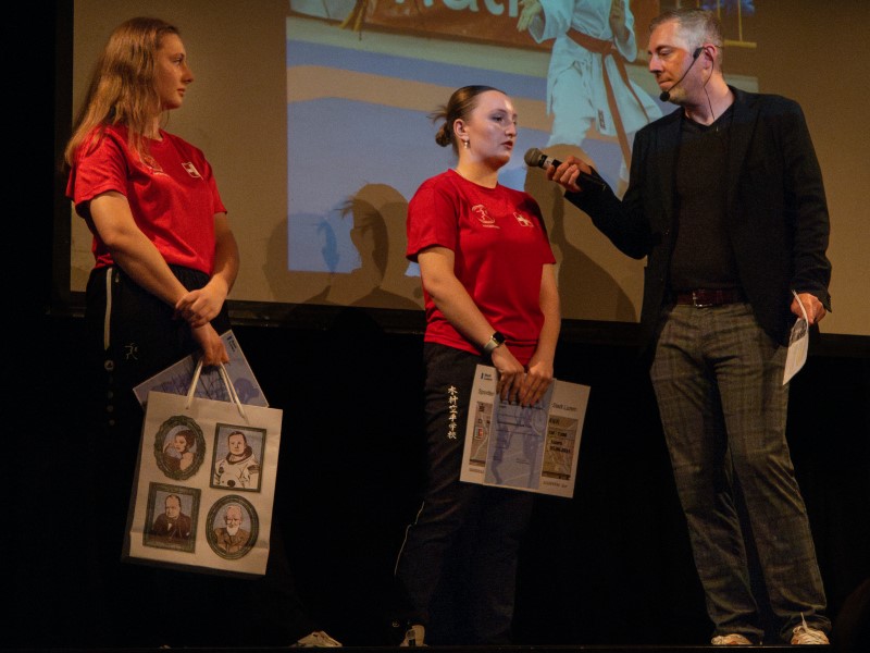 Amelie Schneider im Gespräch mit Sämi Deubelbeiss