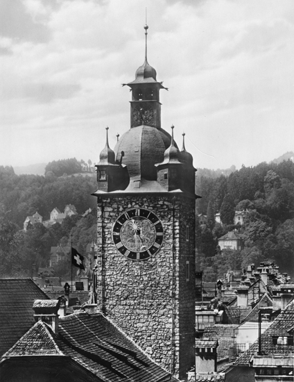 Der bekannte Stadtschreiber Renward Cysat (1545–1614) richtete das Archiv in der Alten Kanzlei im Rathaus ein.