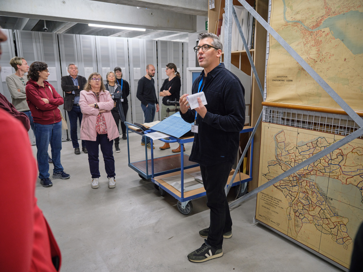 Verschiedene Formate verlangen nach verschiedenen Aufbewahrungsformen, wie sie in diesem Magazin gegeben sind.