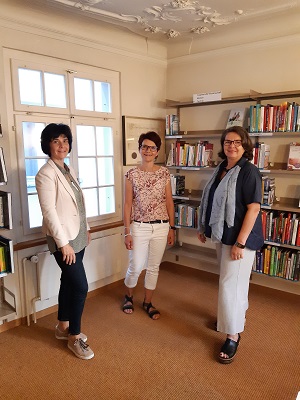 Silvia Hermann-Segmüller im Gespräch mit Claudia Knellwolf und Daniela Keller von der Mütter- und Väterberatung