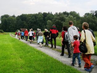 Spaziergang auf dem Dreiländerweg