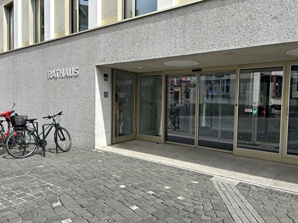 Haupteingang vom Rathaus 