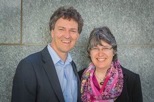 Das Referentenpaar Heidi und Urs Wolf bieten Eltern Tipps rund um Schulerfolg.  