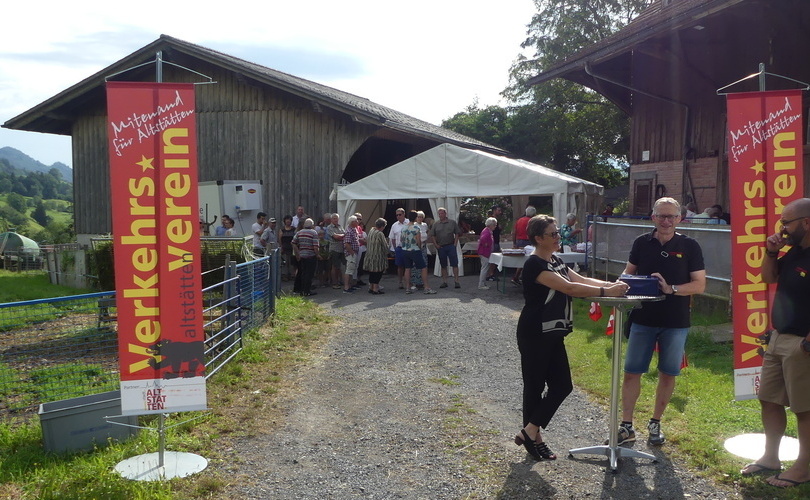 1. August-Feier: Der Verkehrsverein lädt zum Festbrunch auf der Burg Neu-Altstätten.